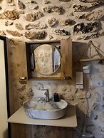 Mons Masius Hotel