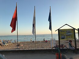 Akasya Apart Otel Didim Altinkum