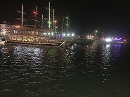 Akasya Apart Otel Didim Altinkum