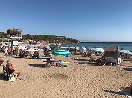 Akasya Apart Otel Didim Altinkum