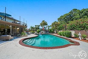 8 BR Heated Pool & Soccer Field