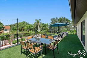 8 BR Heated Pool & Soccer Field