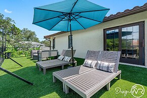 8 BR Heated Pool & Soccer Field