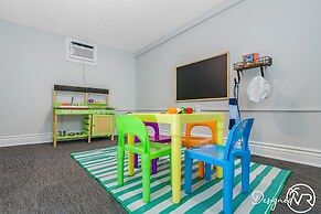 8 BR Heated Pool & Soccer Field