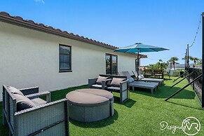 8 BR Heated Pool & Soccer Field