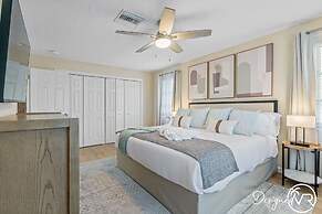 8 BR Heated Pool & Soccer Field