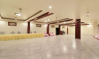 Jypore Saffron Inn & Suites