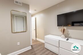Baltimore's Best Home Away From Home 2 Bedroom Apts by Redawning