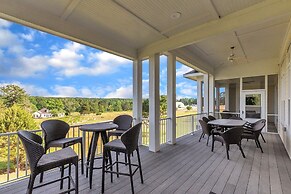 Spacious Home With 4 Master Suites In Quiet Community 4 Bedroom Home b