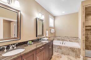 Spacious Home With 4 Master Suites In Quiet Community 4 Bedroom Home b