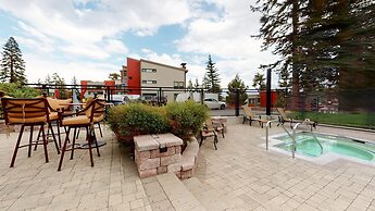 1849 Condos #409 3 Bedroom Condo by Redawning