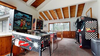 1849 Condos #409 3 Bedroom Condo by Redawning