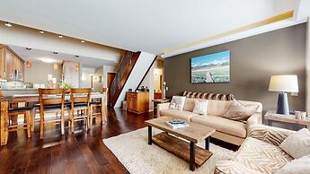 1849 Condos #409 3 Bedroom Condo by Redawning