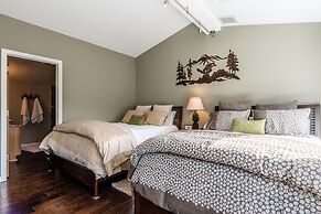 1849 Condos #409 3 Bedroom Condo by Redawning