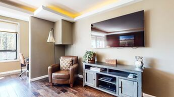 1849 Condos #409 3 Bedroom Condo by Redawning