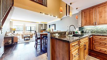 1849 Condos #409 3 Bedroom Condo by Redawning