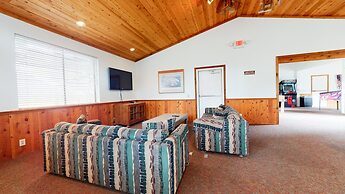 1849 Condos #409 3 Bedroom Condo by Redawning