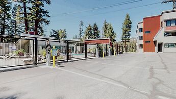 1849 Condos #409 3 Bedroom Condo by Redawning