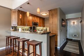 1849 Condos #409 3 Bedroom Condo by Redawning