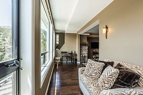 1849 Condos #409 3 Bedroom Condo by Redawning