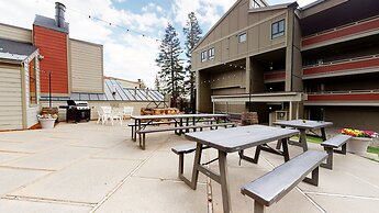 1849 Condos #409 3 Bedroom Condo by Redawning