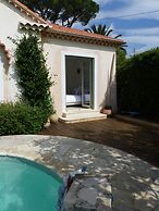 Blue Dream Cannes Guesthouse