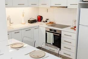 Cozy apt with Lycabettus View