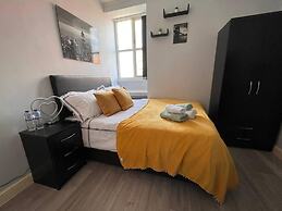 Impeccable 2-bed Apartment by Cardiff City Centre