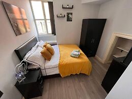 Impeccable 2-bed Apartment by Cardiff City Centre
