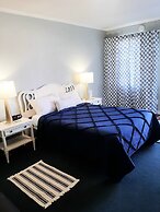 The New Star Motel with Studio-Kitchens: 1950s Extended-Stay Lodging a