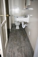 The New Star Motel with Studio-Kitchens: 1950s Extended-Stay Lodging a