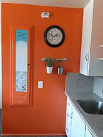 The New Star Motel with Studio-Kitchens: 1950s Extended-Stay Lodging a