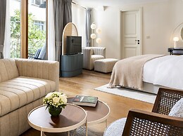 Ecole St Pierre Hotel