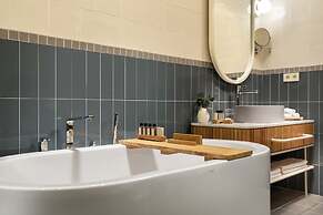 Ecole St Pierre Hotel