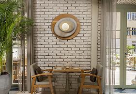 Ecole St Pierre Hotel