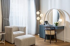 Ecole St Pierre Hotel