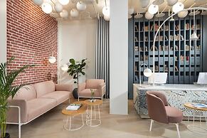 Ecole St Pierre Hotel