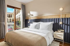 Ecole St Pierre Hotel