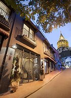 Ecole St Pierre Hotel