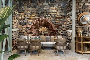 Ecole St Pierre Hotel