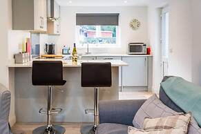 Ideal Couples Base for Exploring the Island