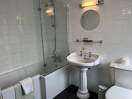 East Ayton Lodge Hotel