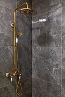 HOLT - Baloo and Bagheera