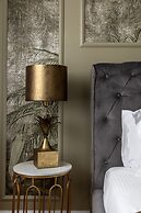 HOLT - Baloo and Bagheera