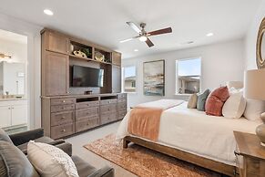 Rendezvous at the Shores by RedAwning