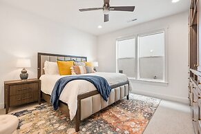 Rendezvous at the Shores by RedAwning