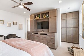 Rendezvous at the Shores by RedAwning