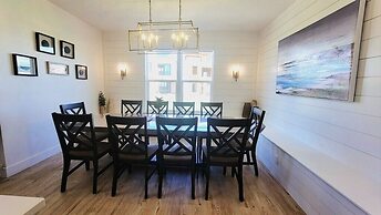 Rendezvous at the Shores by RedAwning