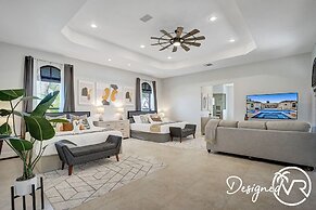 8-BR with Pool & Mini-golf & Soccer