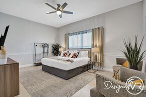 8-BR with Pool & Mini-golf & Soccer